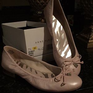 Pink ballet type shoes